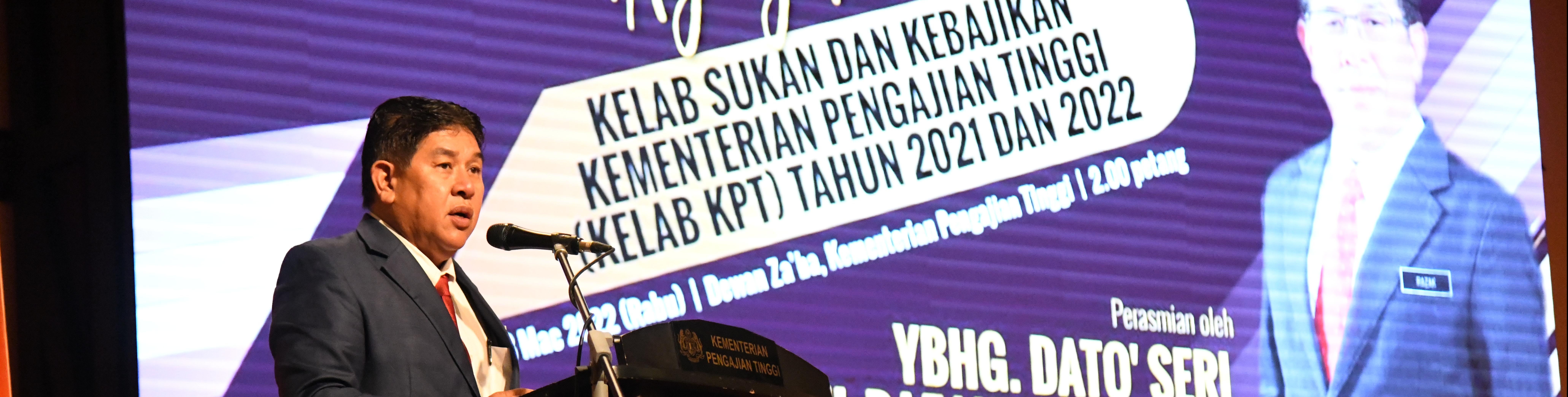 KSU hadir untuk merasmikan Mesyuarat Agung Tahunan Kelab Sukan dan Kebajikan KPT (Kelab KPT Tahun 2021 dan 2022) yang diadakan di Dewan Zaaba, KPT