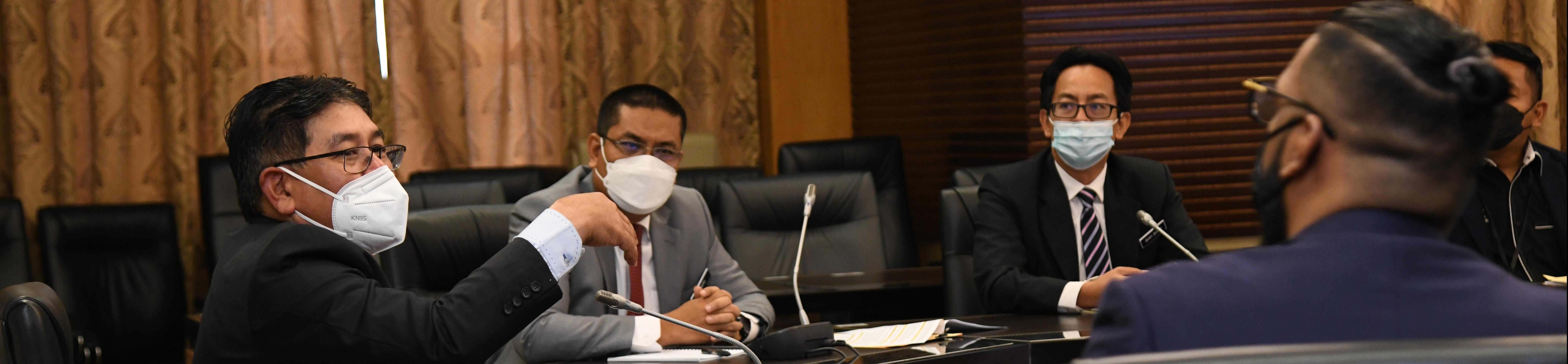 KSU Menerima Kunjungan Hormat Kumpulan Universiti MAHSA