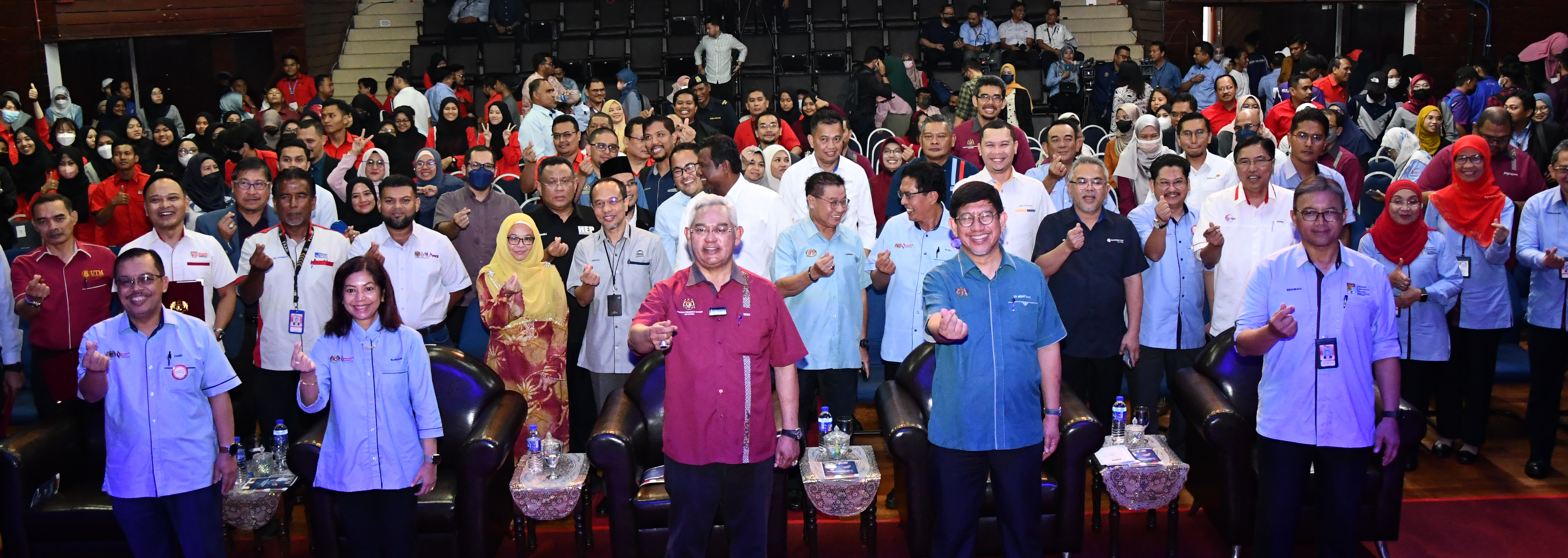 Pelaksanaan Jualan Murah Keluarga Malaysia Siswa (JMKMSiswa) Bakal Bantu Pelajar Berjimat