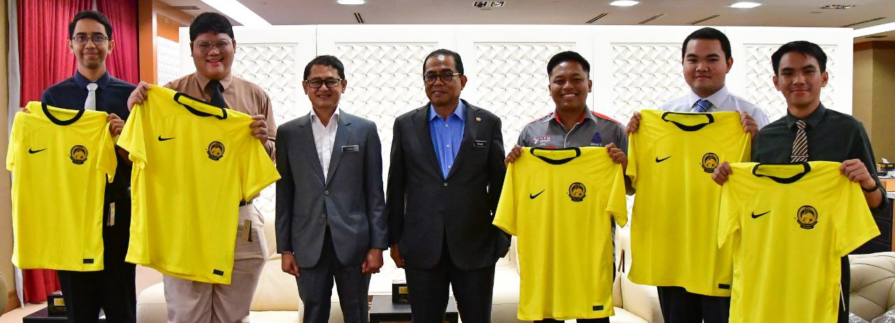 5 Pemenang Ucapan Kreatif Kepada Skuad Harimau Malaya Bertemu YB Menteri Pendidikan Tinggi