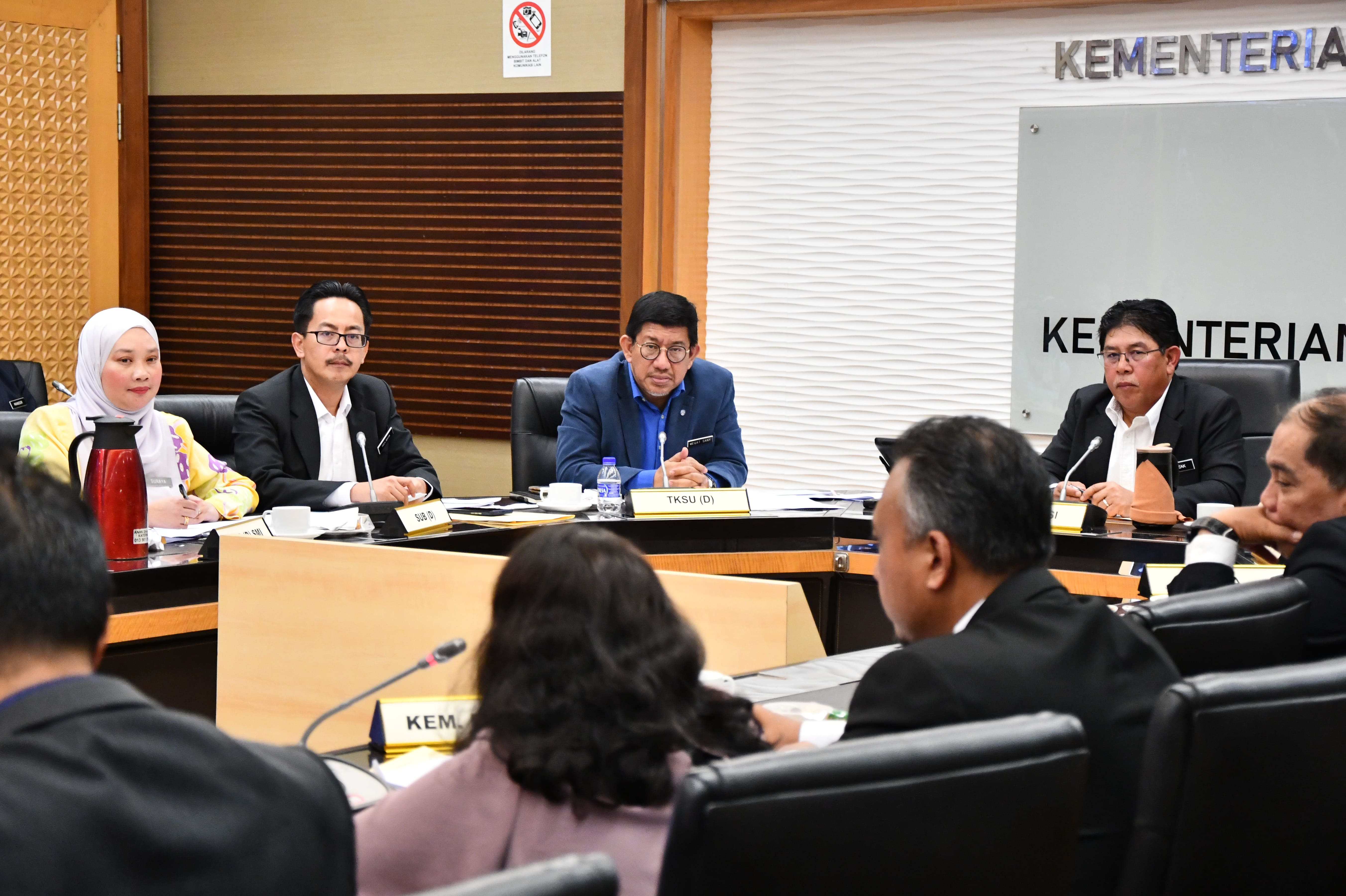 KSU Pengerusikan Mesyuarat Kumpulan Kerja Teknikal Bagi Bangunkan Bakat Masa Hadapan RMKe-12