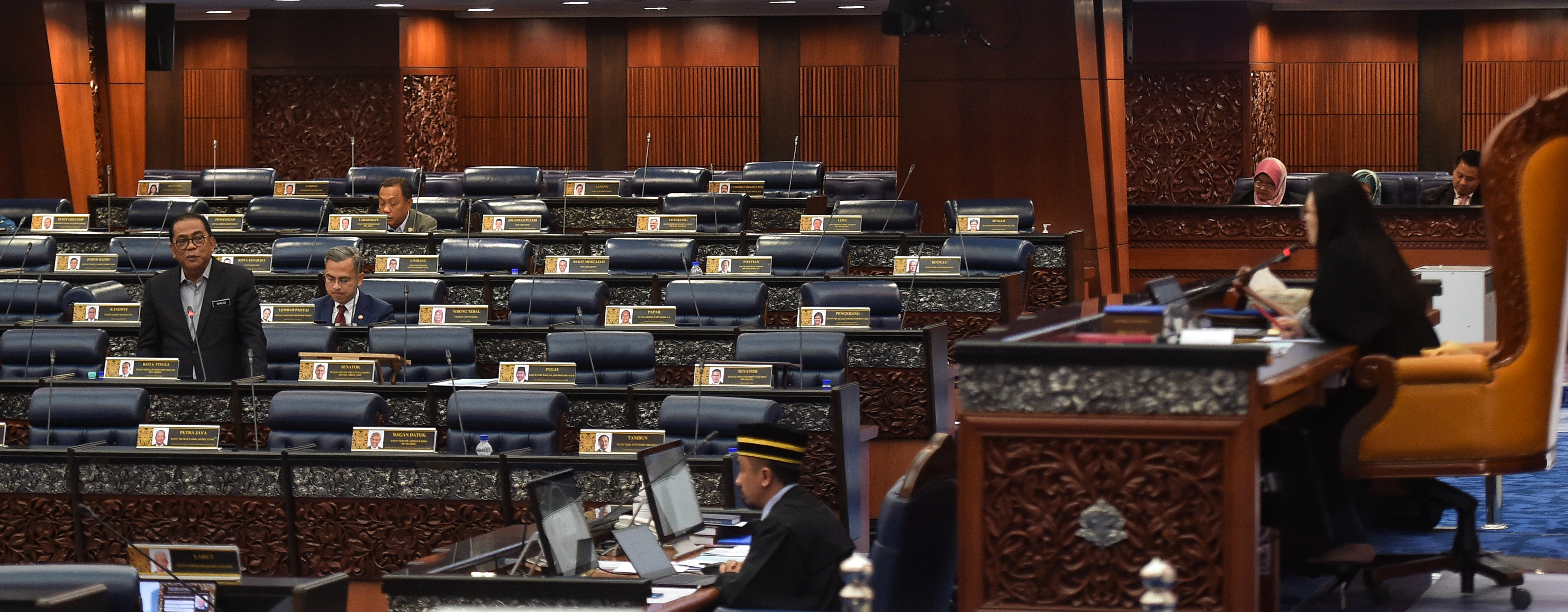 YB Menteri Sampaikan Ucapan Penggulungan Titah Diraja Bagi KPT Pada Mesyuarat Pertama Penggal Kedua Parlimen Ke-15