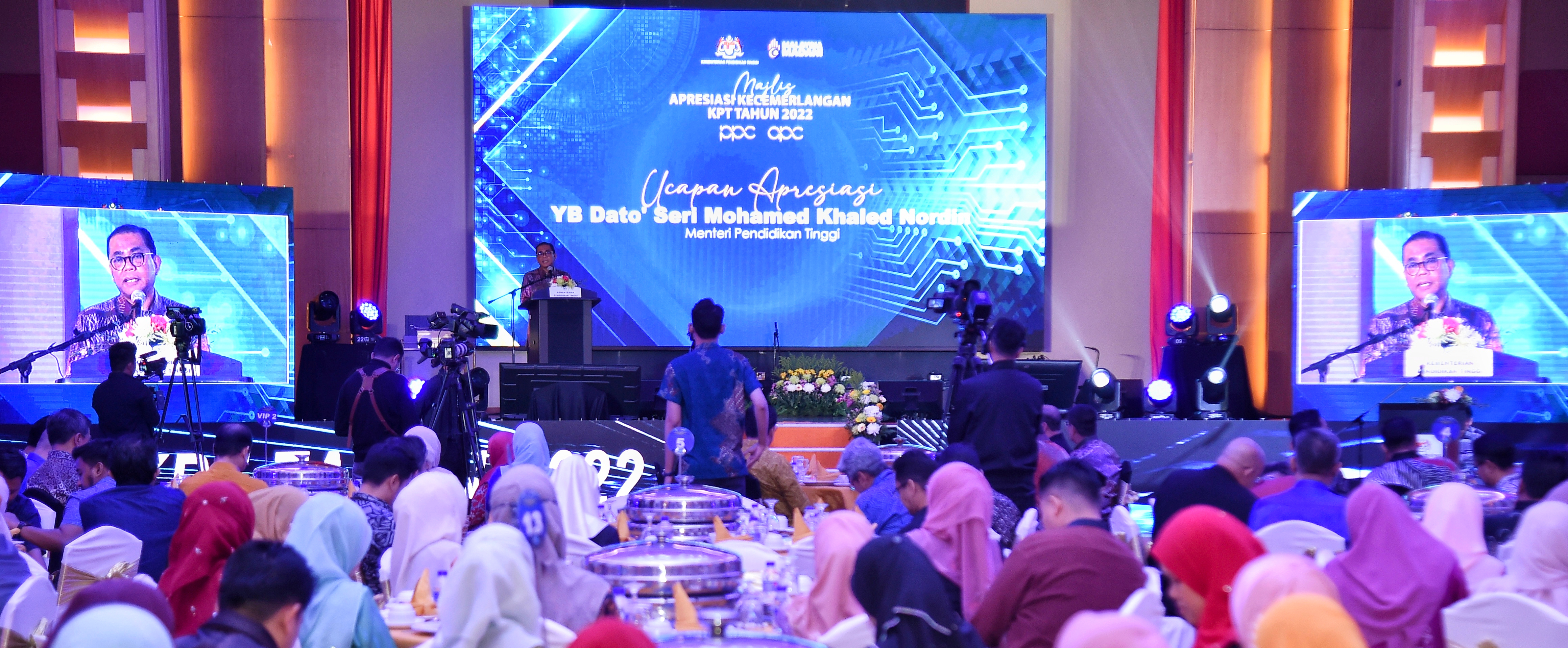 3 Tunggak Pacu Kecemerlangan Perkhidmatan Warga KPT