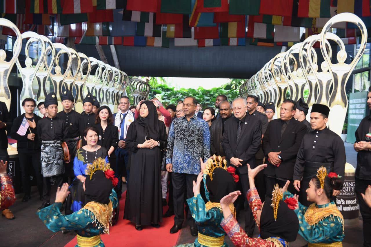 Peranan JPT, MQA Dan EMGS Jadikan Malaysia Hab Pendidikan Tinggi Pilihan Pelajar Antarabangsa