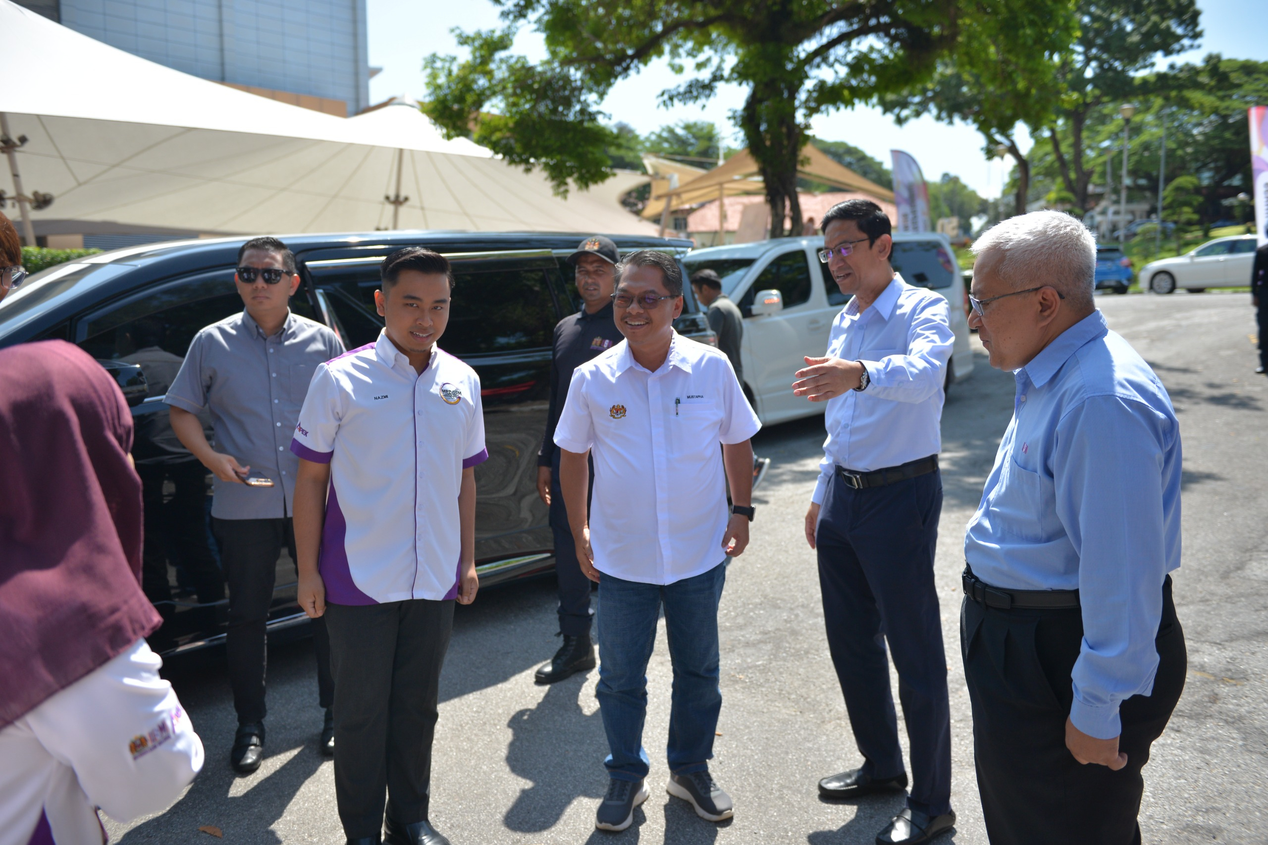 Timbalan Menteri Luang Masa Temui Pemimpin Pelajar Di USM