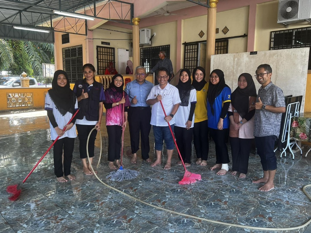 YB Timbalan Menteri Tinjau Sukarelawan MASKUM Jayakan Program Semarak Siswa MADANI 2.0 Di Pulau Pinang