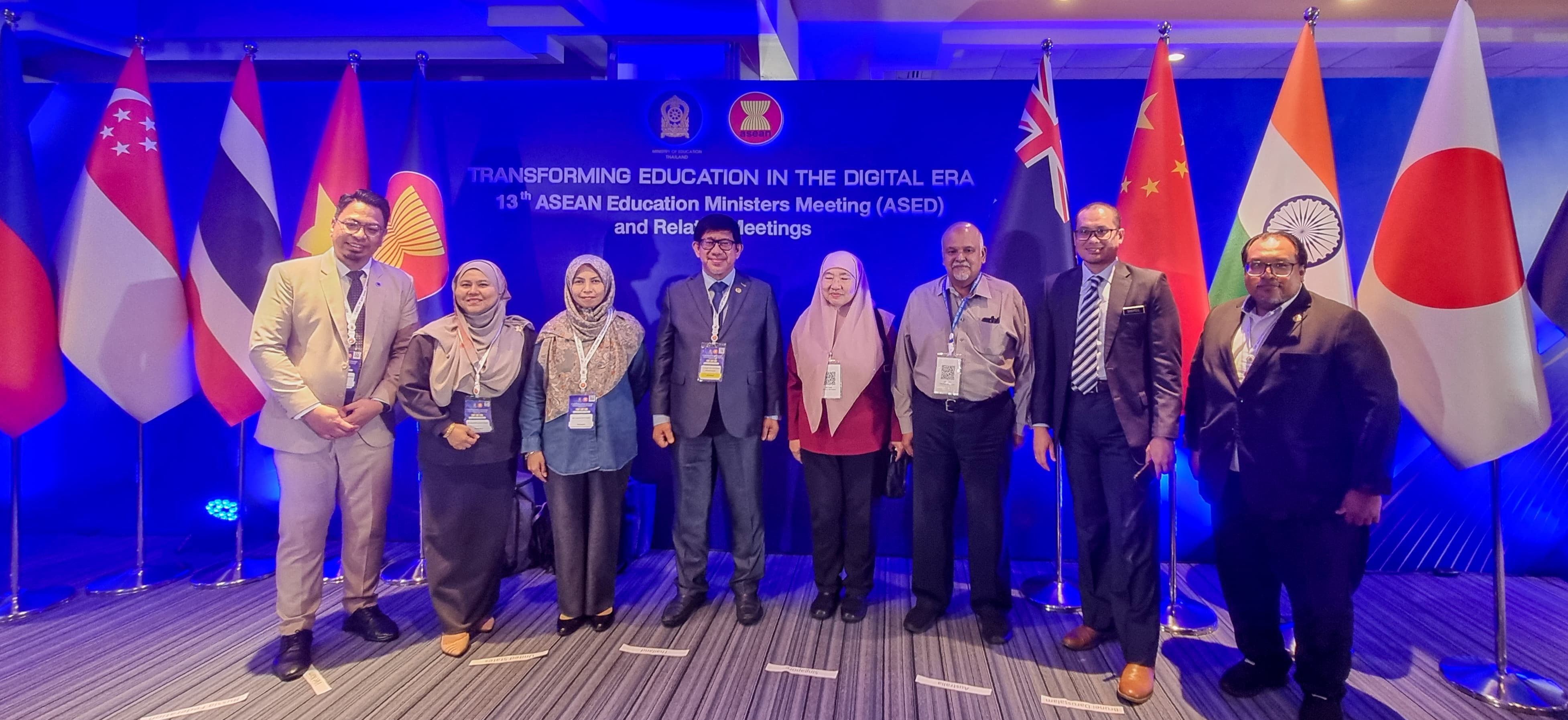 Delegasi KPT Ke 13TH ASEAN Education Ministers Meeting (ASED) And Related Meetings