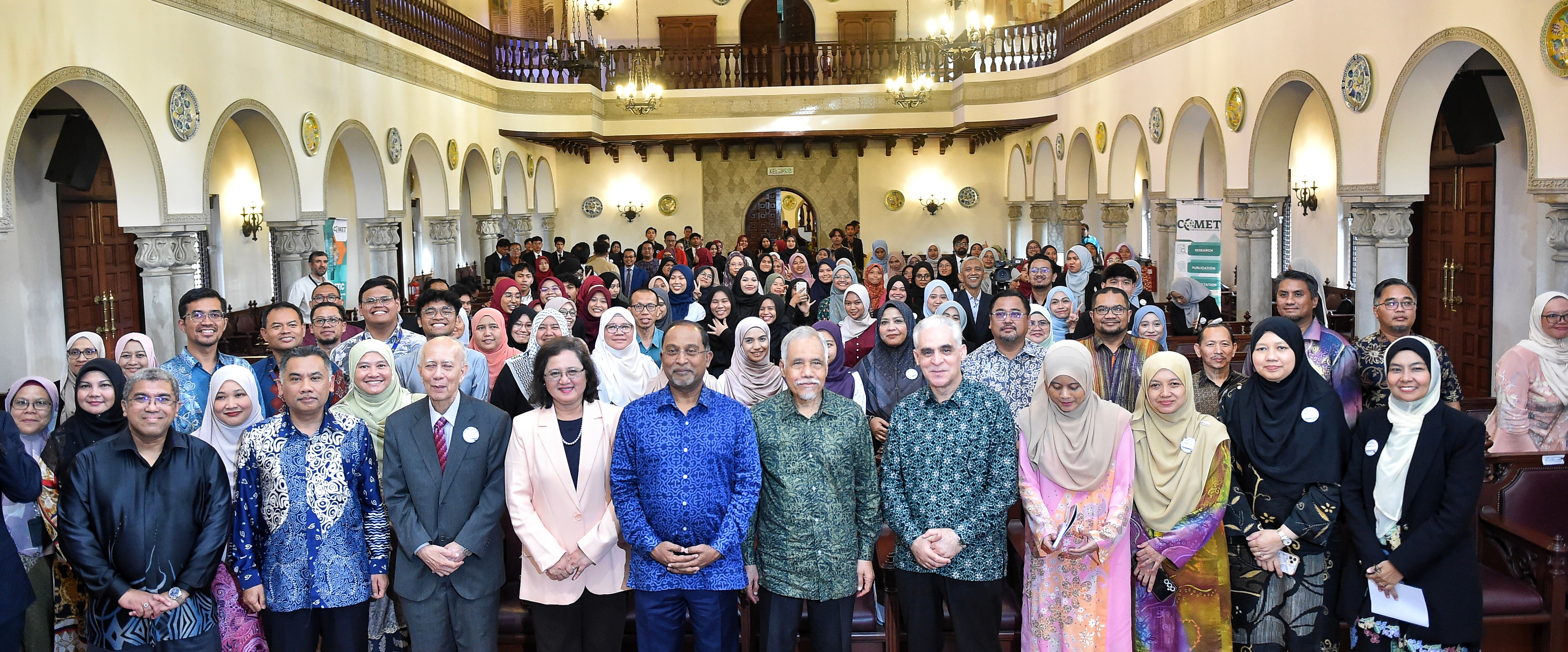 COMETIC'24, Bincang Kesan Teknologi Dan Komunikasi Terhadap Masyarakat Mutakhir