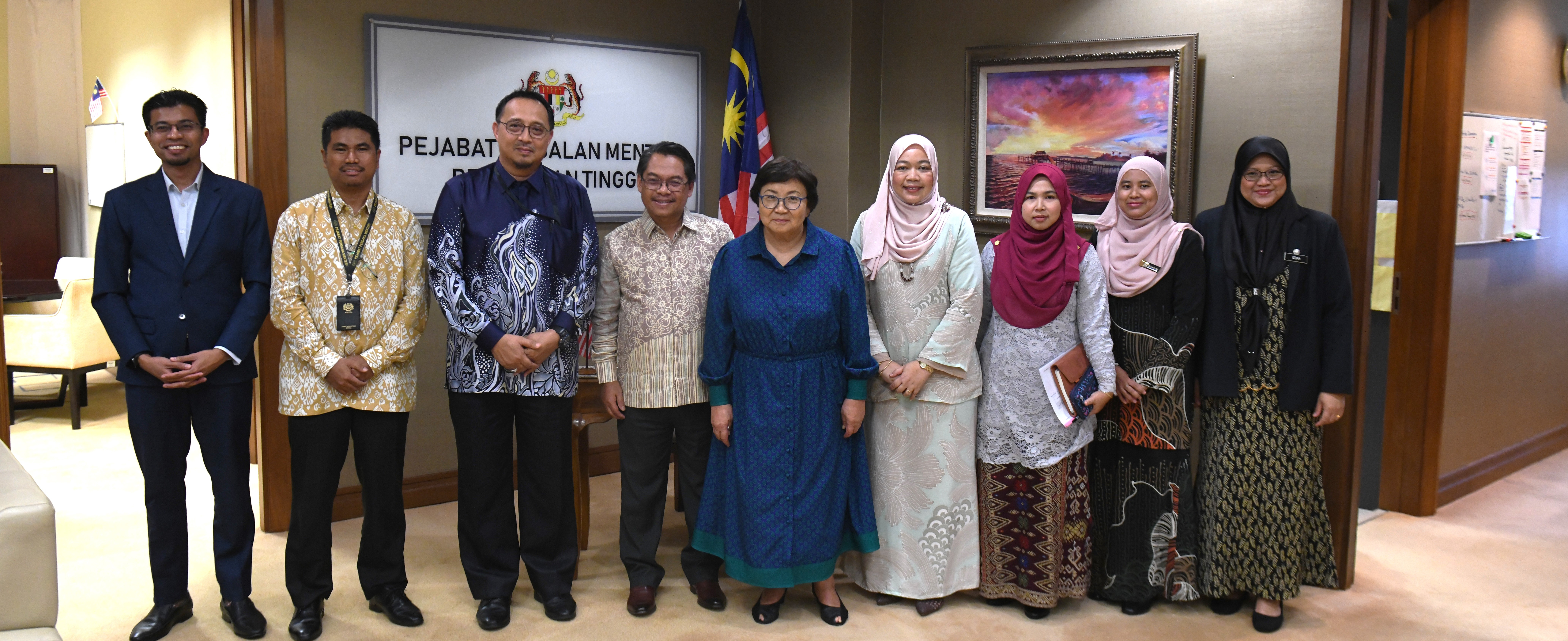 KPT Seiring Dengan Pendirian Kerajaan Kepada UN Assistance Mission In Afghanistan (UNAMA) Dalam Bantuan Kepada Pembangunan Afghanistan Melalui Kerjasama Dalam Bidang Pendidikan Tinggi