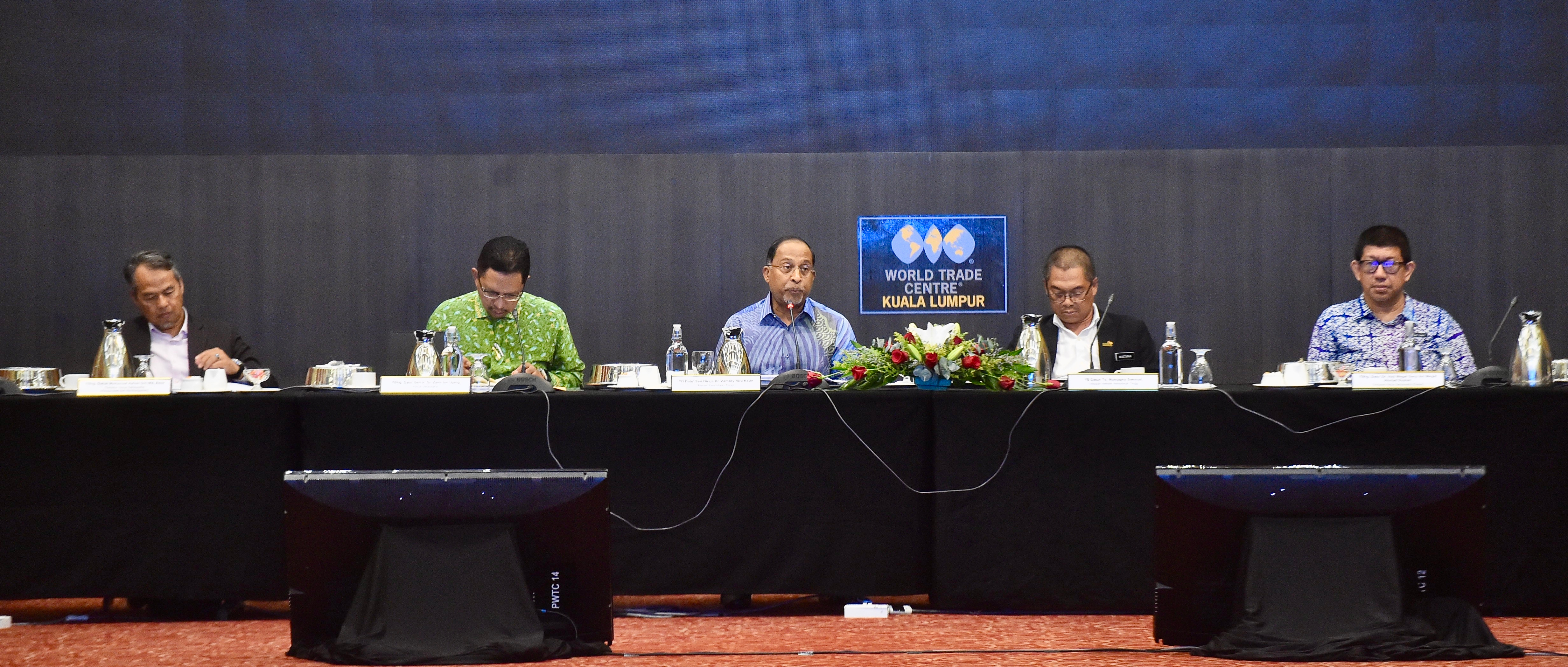 YB Menteri Pengerusikan Mesyuarat Jawatankuasa Penasihat PPTM 2025-2035 Bilangan 3