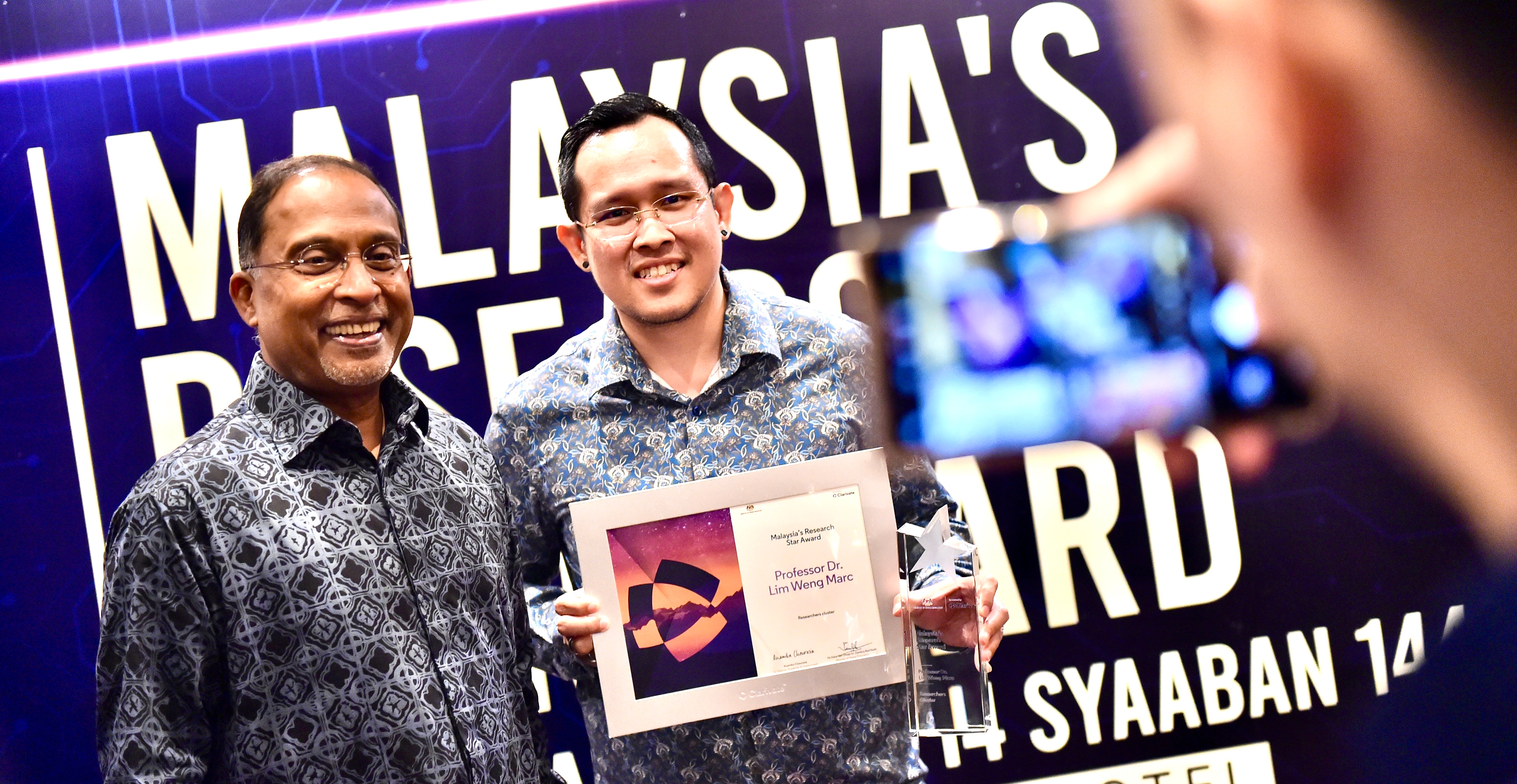 Anugerah MRSA 2025: Pengiktirafan Kepada Penyelidik Cemerlang Dan Inisiatif Memperkasa Ketampakan Ilmuwan Malaysia