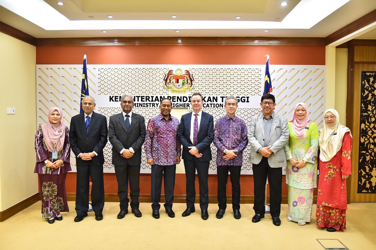 KPT Perkukuh Kerjasama Malaysia - COL