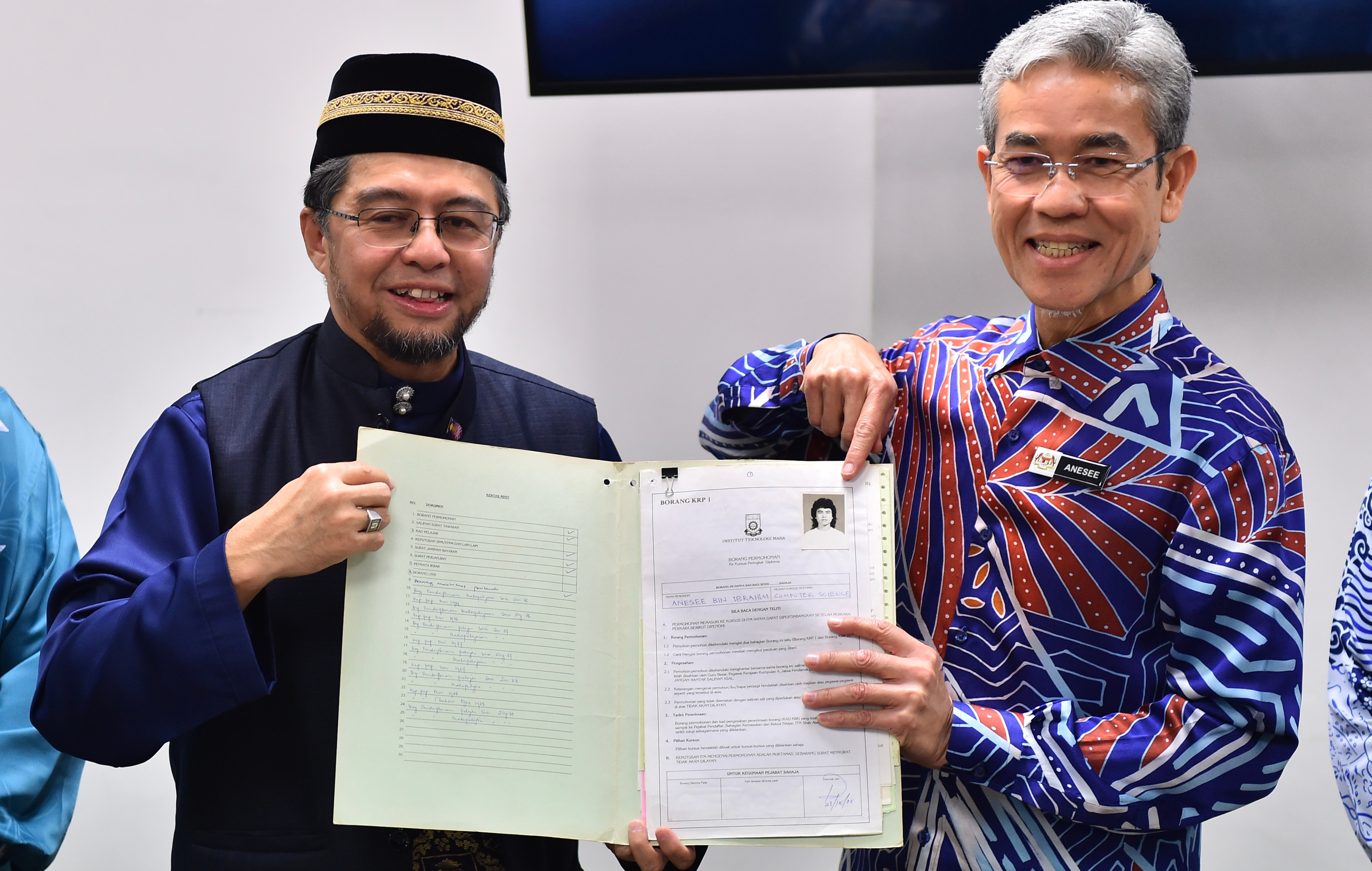 KSU Terharu Terima Semula Borang Permohonan Pengajian Diploma Tahun 1986 Di ITM