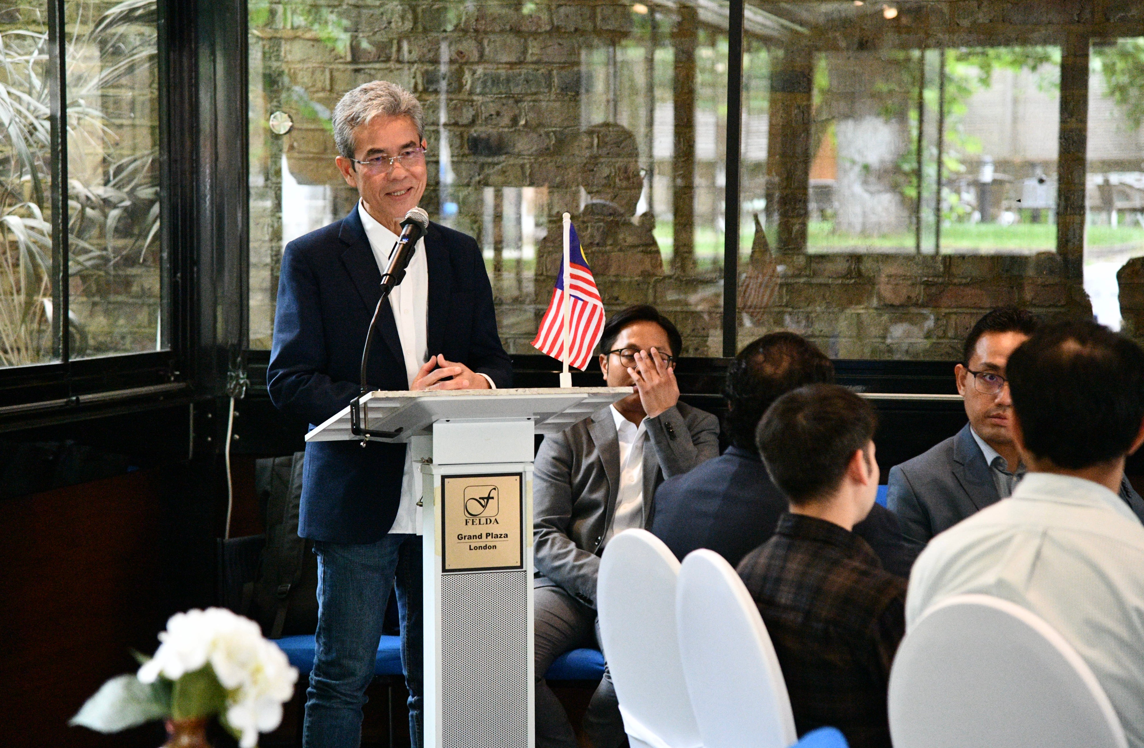 KSU Mula Lawatan Kerja Ke UK, Temui Pelajar Malaysia