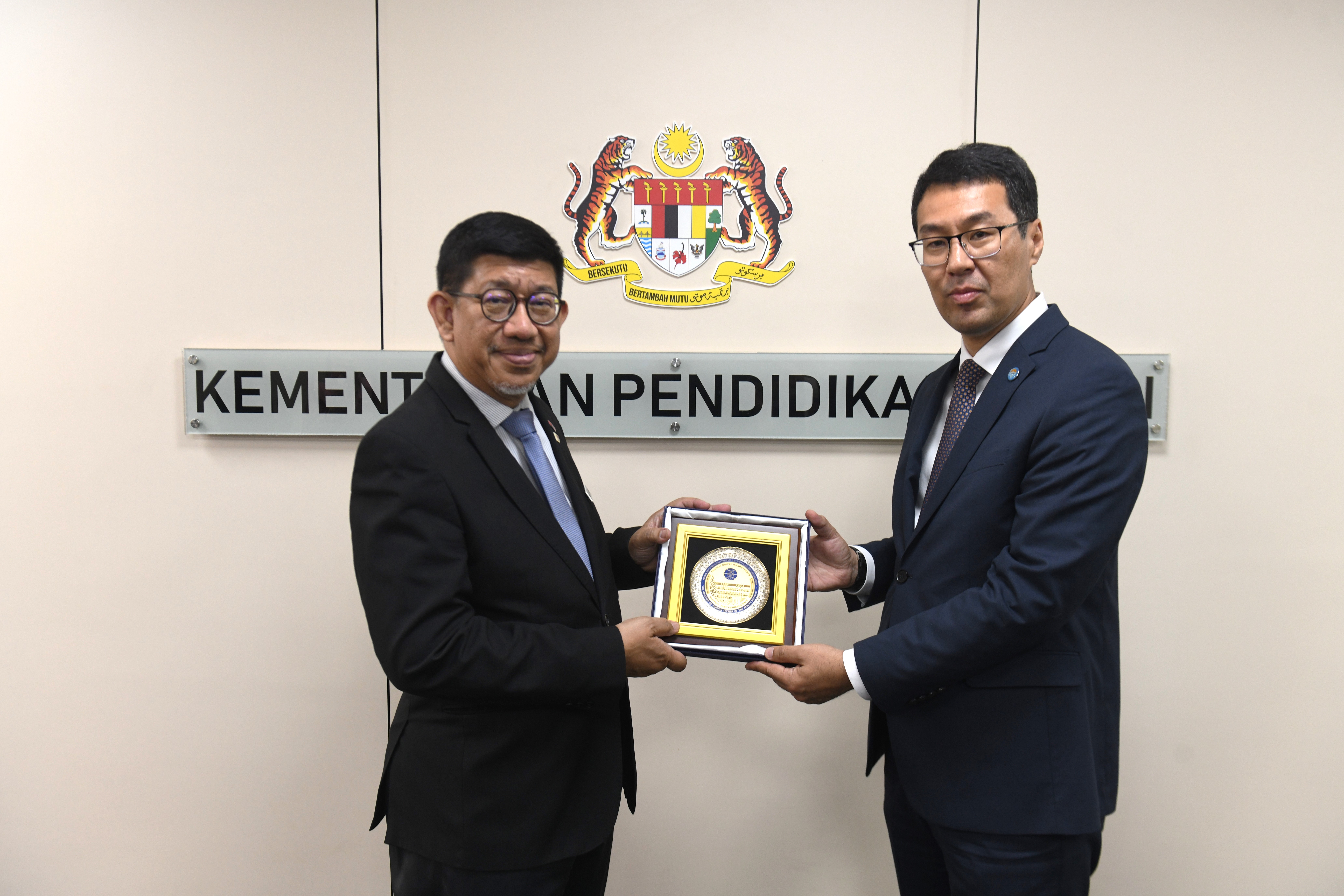 KPT Bersedia Membantu Kerajaan Republik Kyrgyz Dalam Transformasi Bidang Pendidikan Tinggi