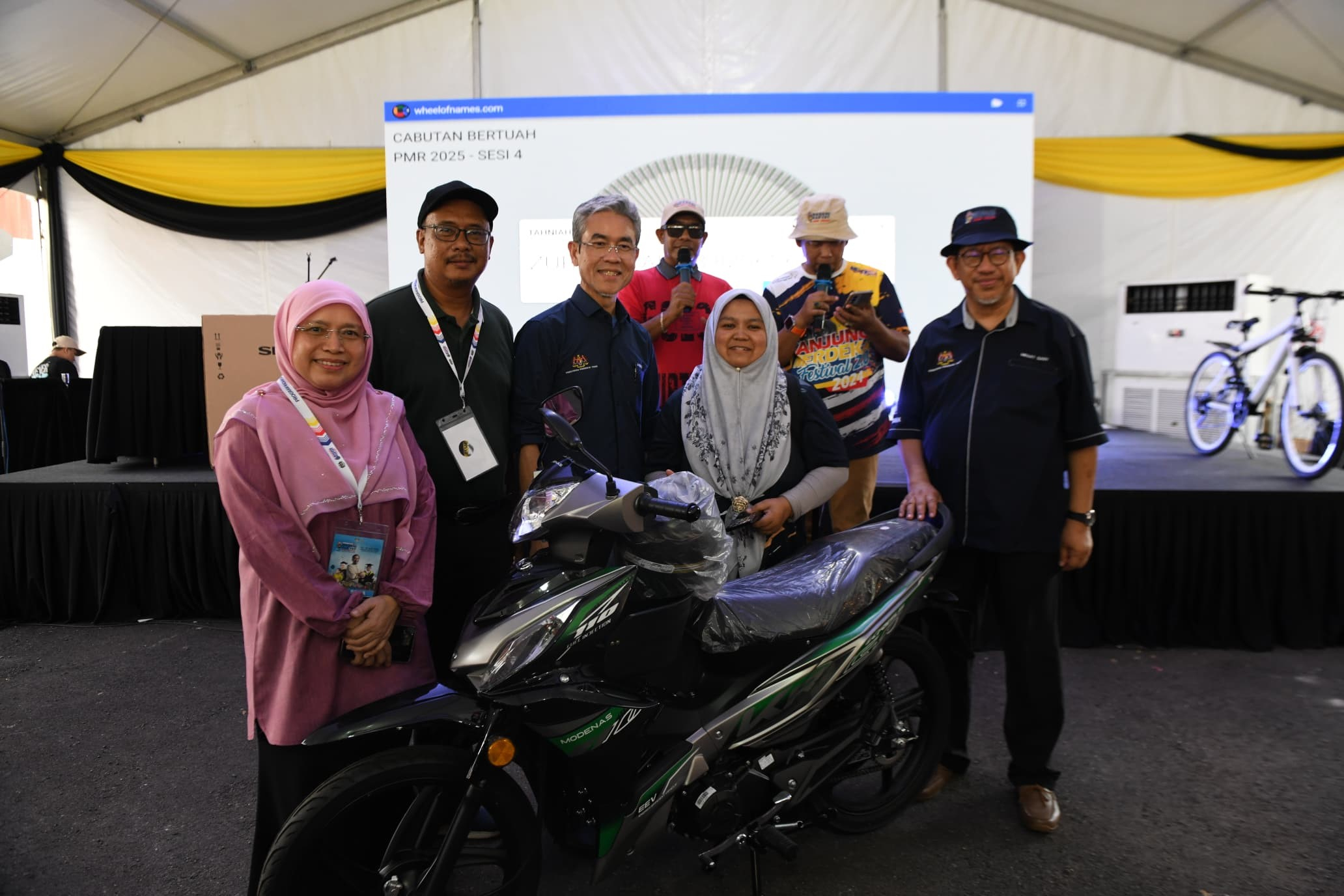 #PMR2025PERAK: Pengunjung Bertuah Menangi Hadiah Menarik Termasuk Motosikal