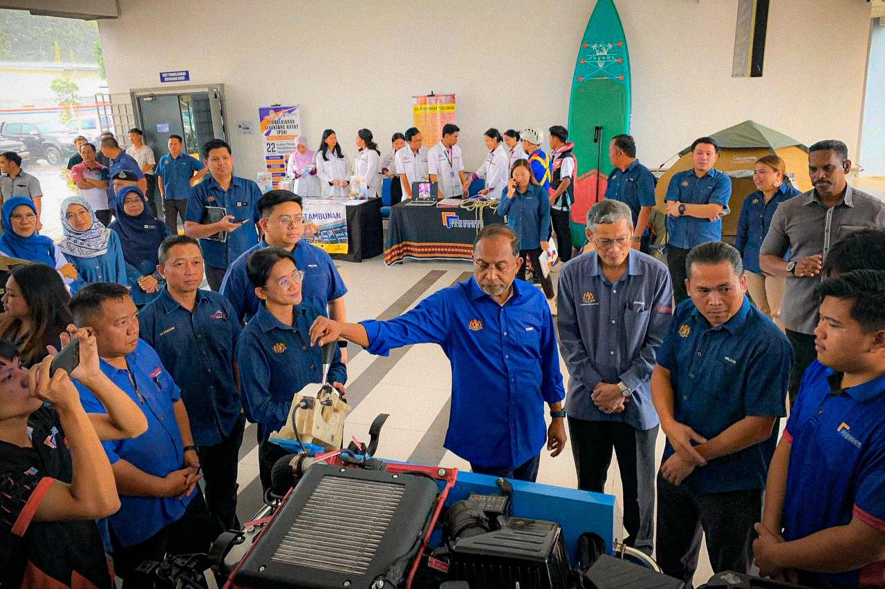 KPT Perkukuh Peranan TVET: YB Menteri Tinjau Keberhasilan Kolej Komuniti Tambunan