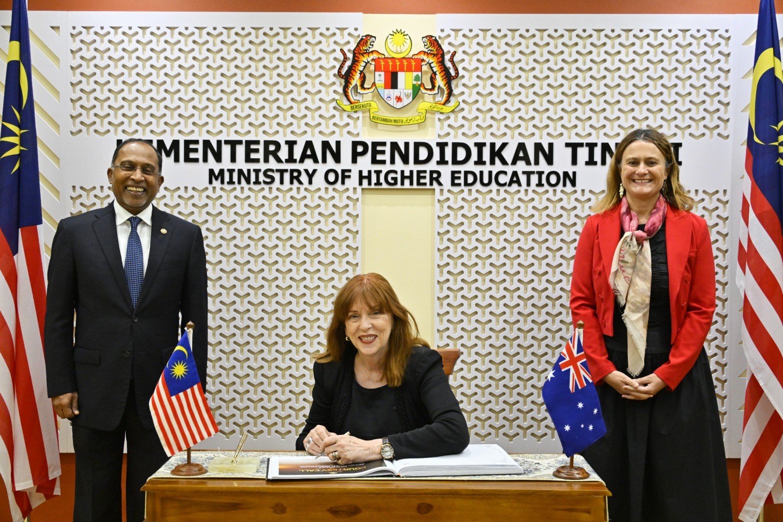 Kerjasama Strategik Wilayah Victoria, Australia–Malaysia Ke Arah Pengantarabangsaan Pendidikan Tinggi