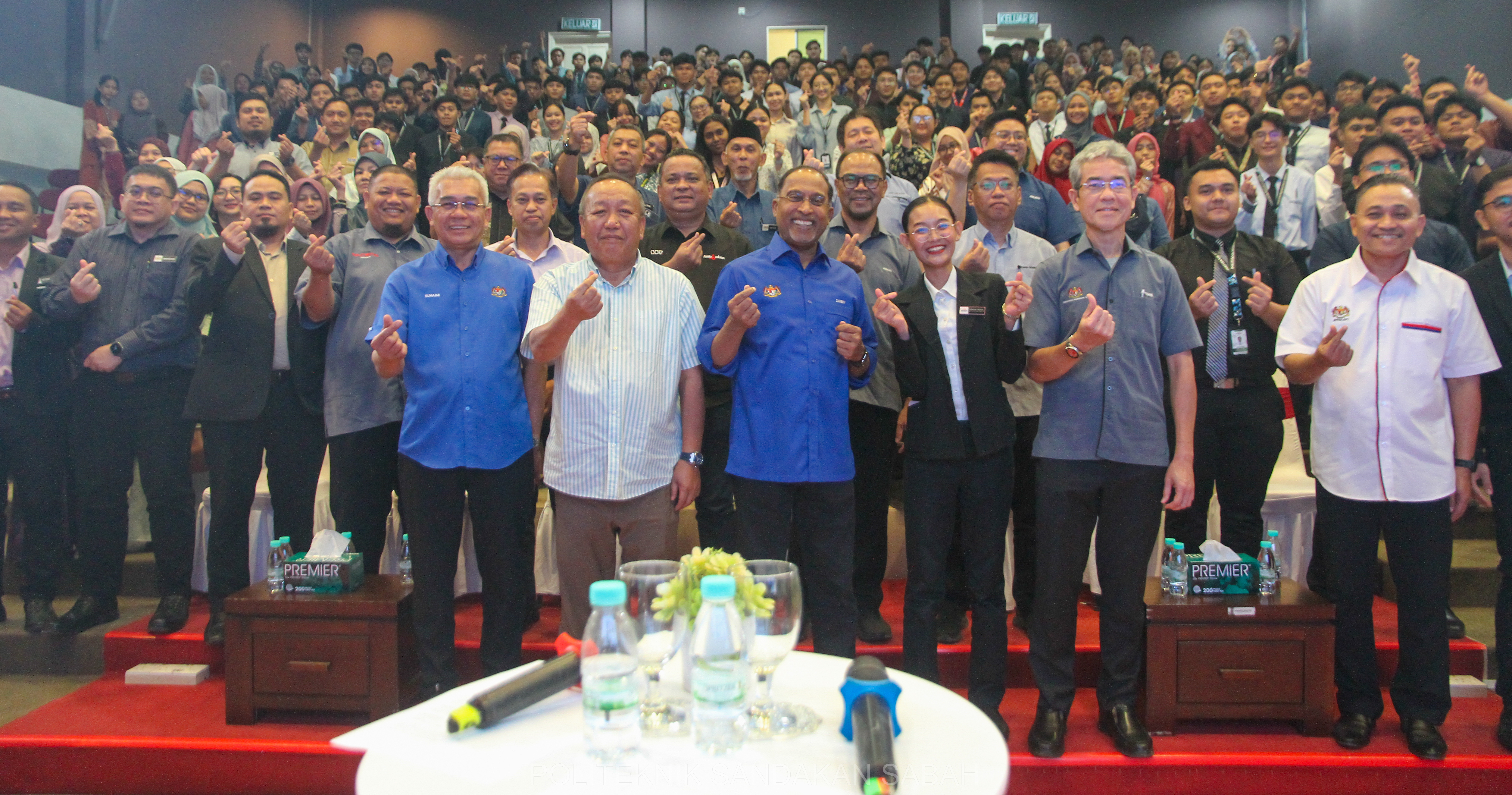Tinjau Projek Pembangunan Asrama Baharu Dan Sesi 'Catch Up With Doc Zam', Isi Program Lawatan Kerja Rasmi YB Menteri Ke Politeknik Sandakan