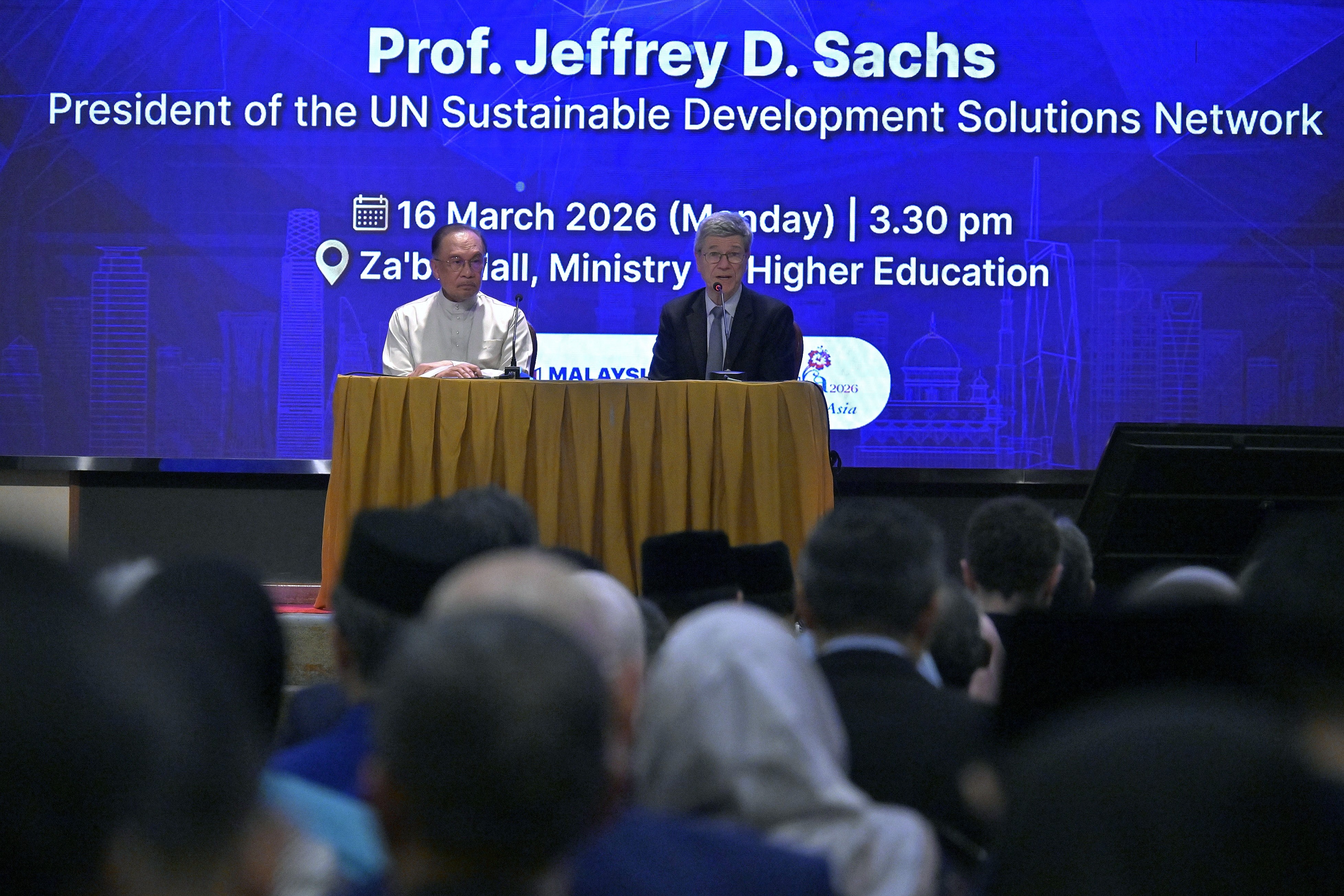 Forum Ilmuwan Malaysia MADANI Ke-9 Bincang Peranan ASEAN dan Hegemoni Kuasa Besar Bersama Prof. Jeffrey Sachs