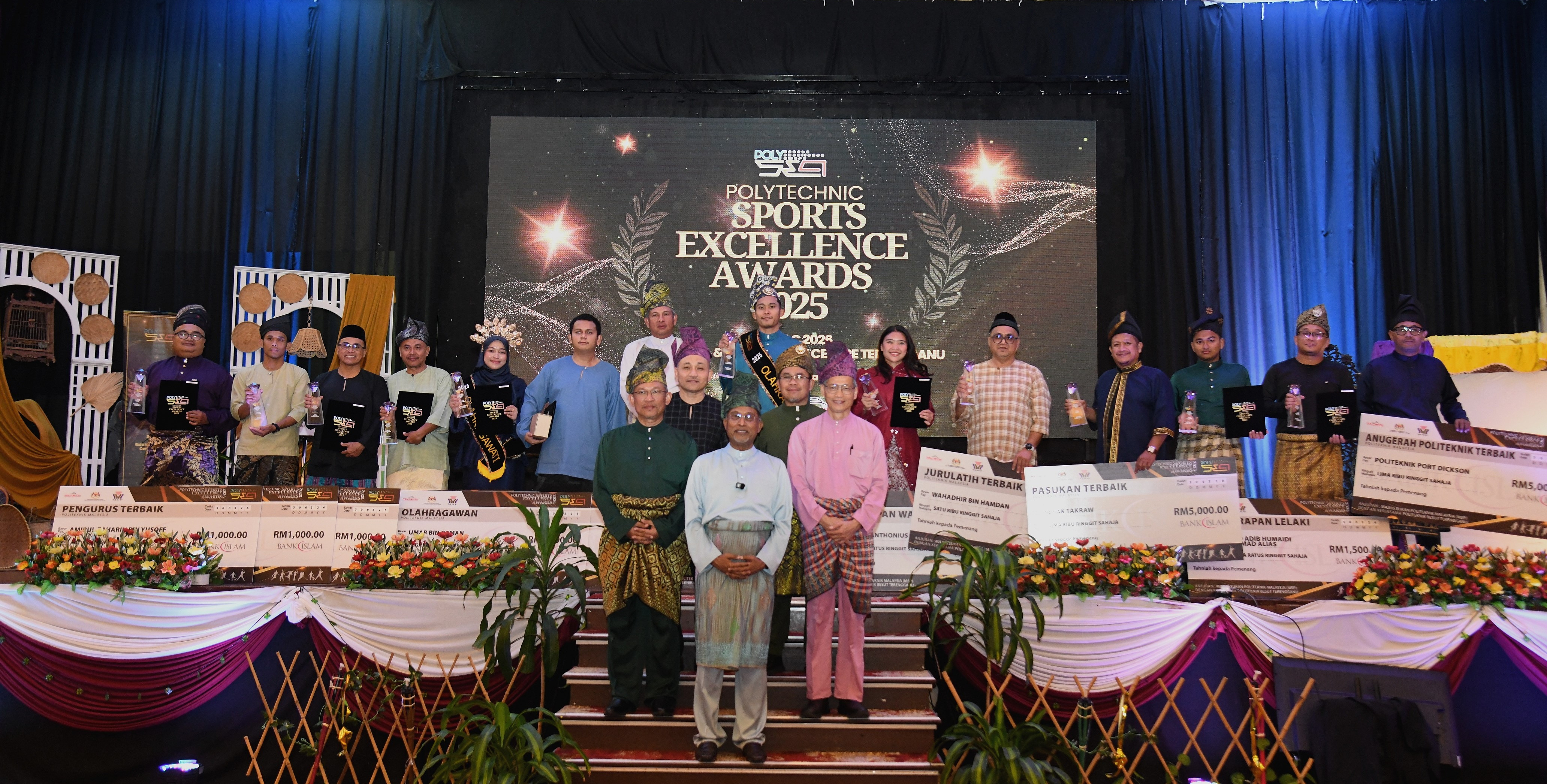 Umar, Norshafiqah Dinobat Olahragawan dan Olahragawati POLYSEA 2025