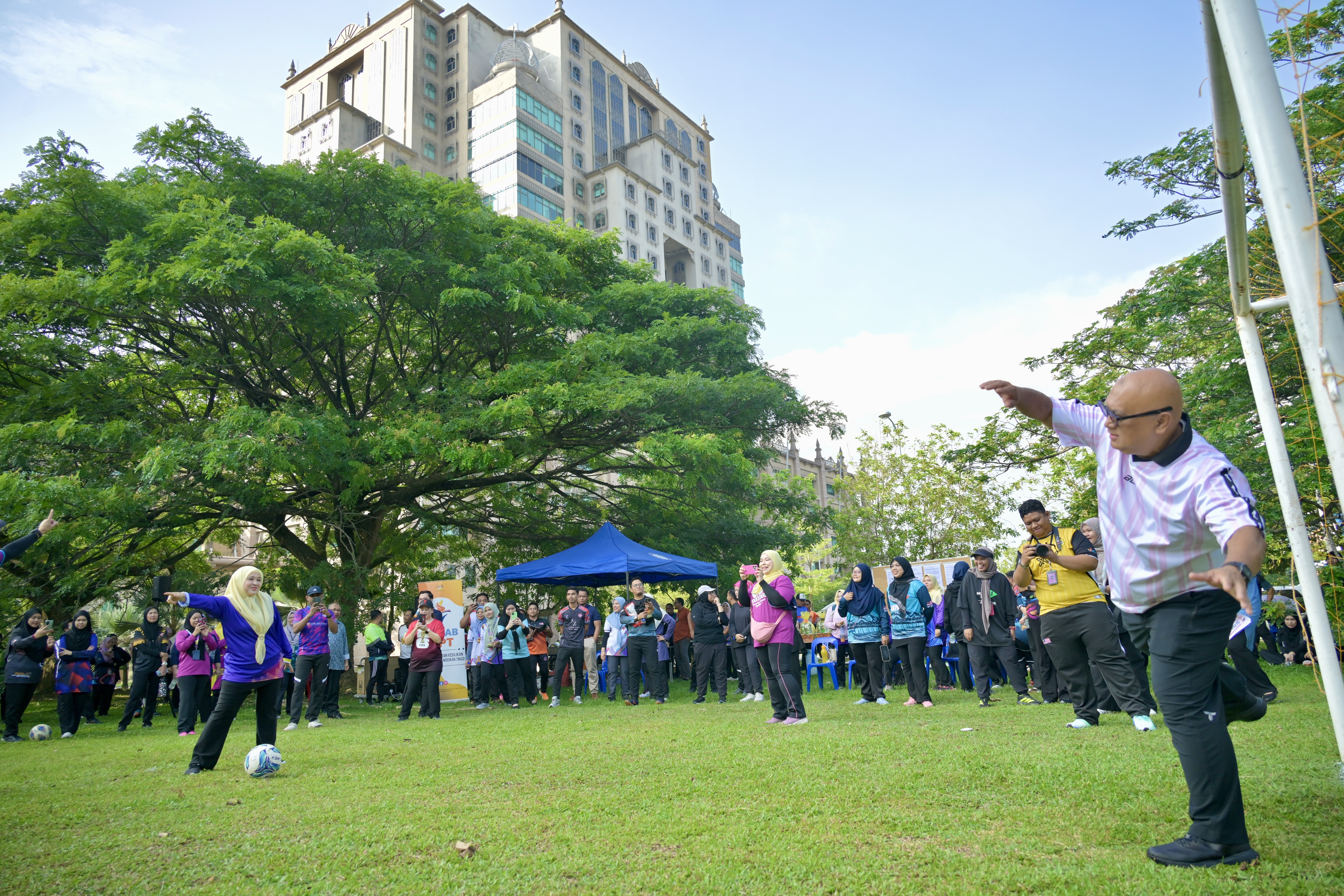 KSU KPT Semarakkan Budaya Kerja Berpasukan Melalui Pertandingan Sepakan Penalti
