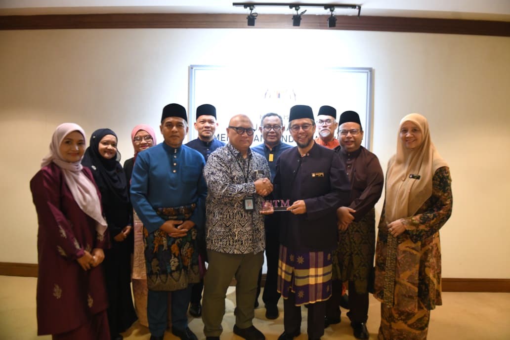 Kunjungan Hormat Majlis Eksekutif UiTM Perkukuh Hala Tuju Pendidikan Tinggi Negara