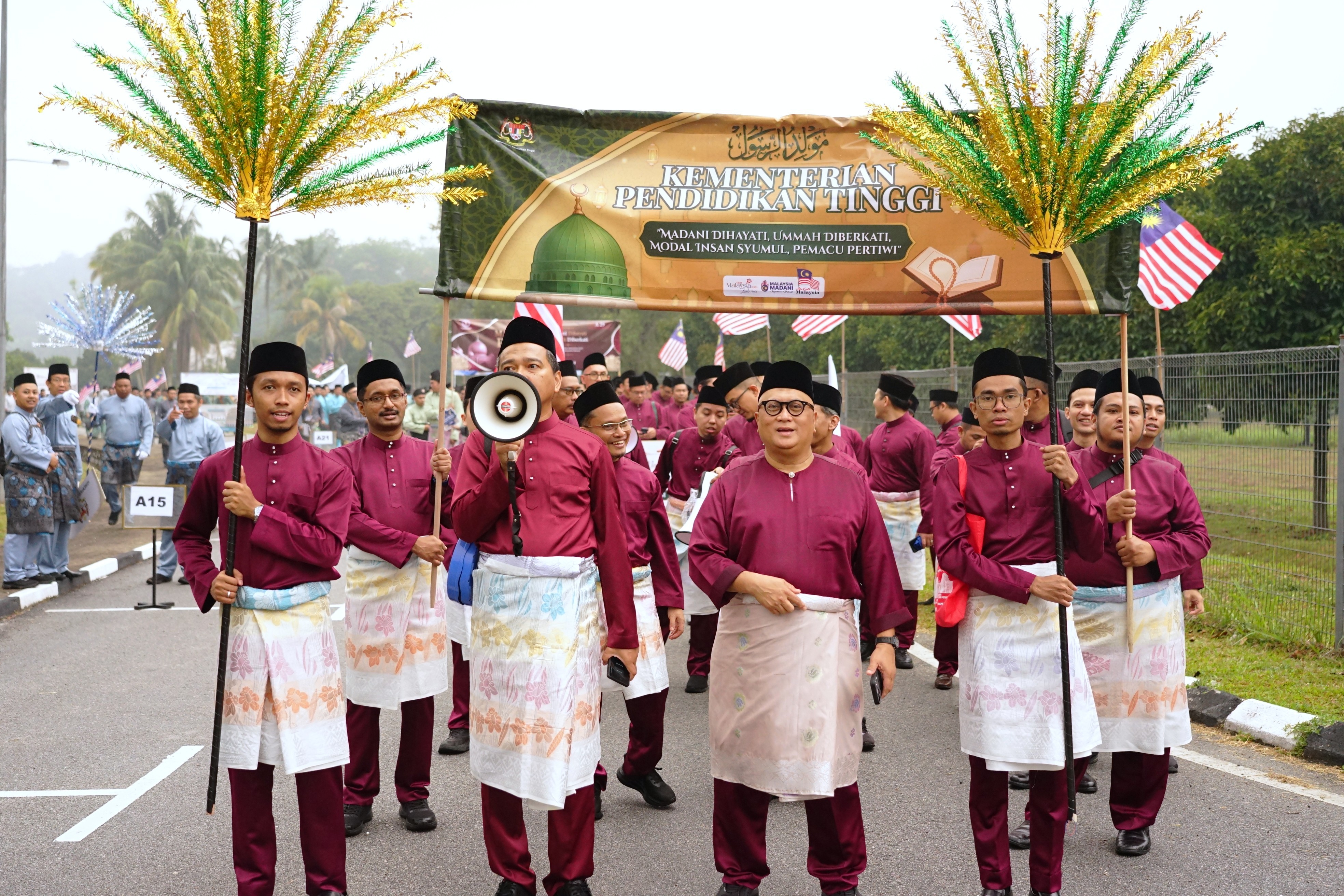 YAB Perdana Menteri Seru Profesor, Mahasiswa Perlu Jadi Contoh Terbaik Kepada Masyarakat