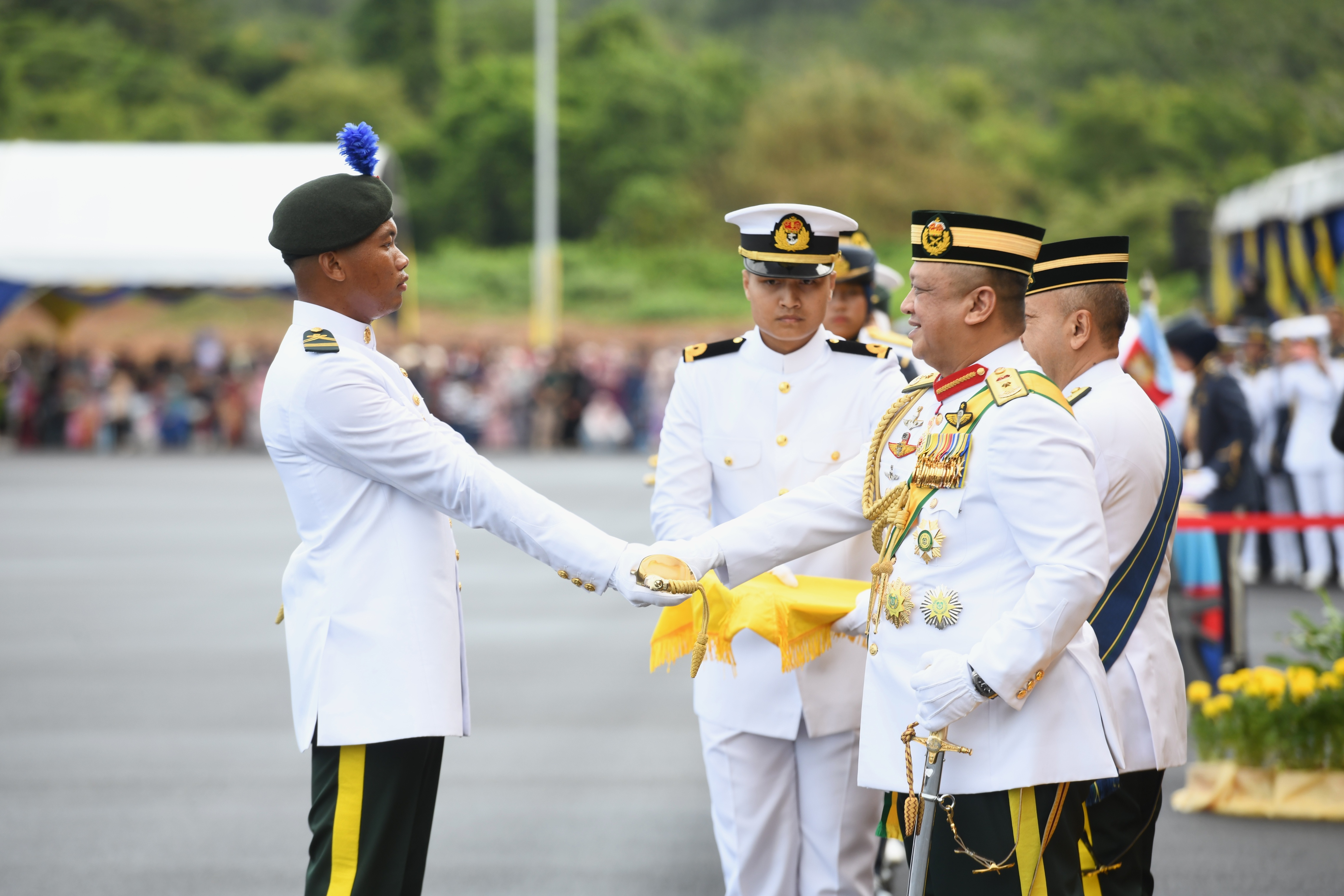 1,885 Pegawai Kadet Palapes Universiti Awam Ditauliah