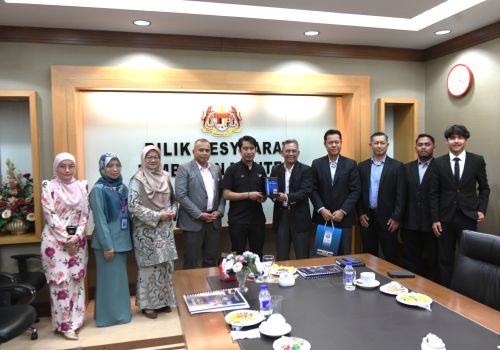Timbalan Menteri Pendidikan Tinggi Terima Kunjungan Hormat Daripada International College of Yayasan Melaka (ICYM)