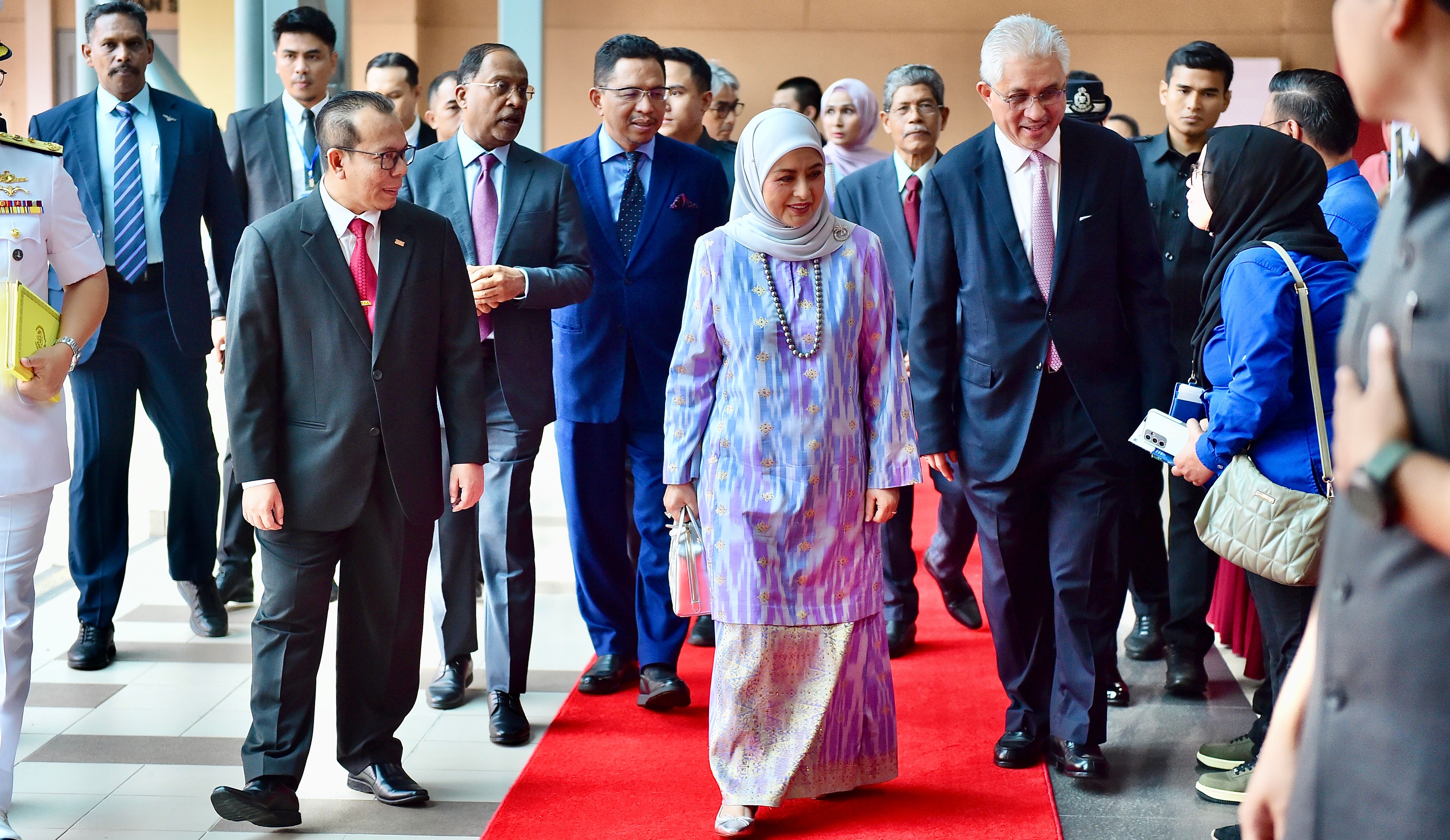 KDYMM SPB Raja Permaisuri Agong Sampaikan Titah Diraja Dalam Persidangan Diraja Mengenai Islam Dan Kemanusiaan Anjuran UTM
