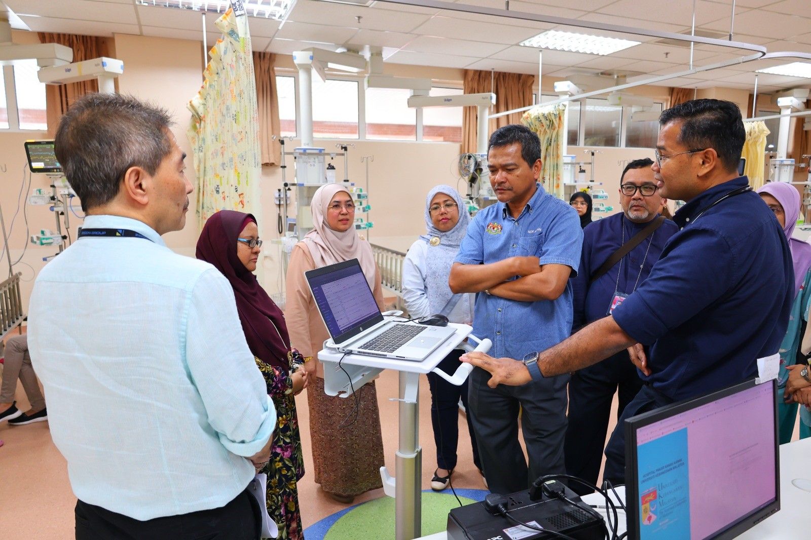 Lawatan Kerja TKSU (PP) Ke Hospital Tunku Ampuan Besar Tuanku Aishah Rohani, Hospital Pakar Kanak-Kanak, UKM
