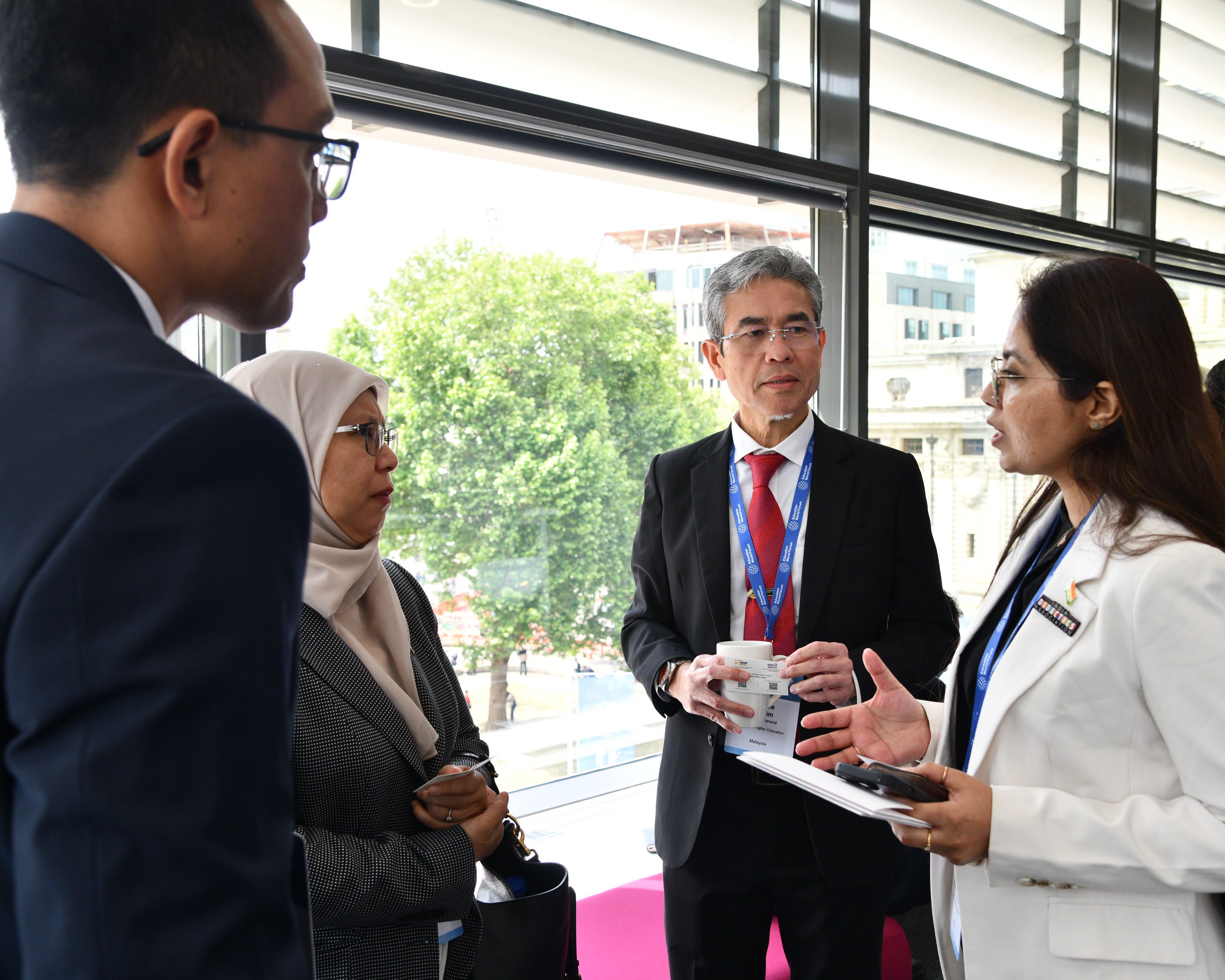 Lawatan Kerja KSU Ke UK: Penyertaan Hari Pertama EWF 2025