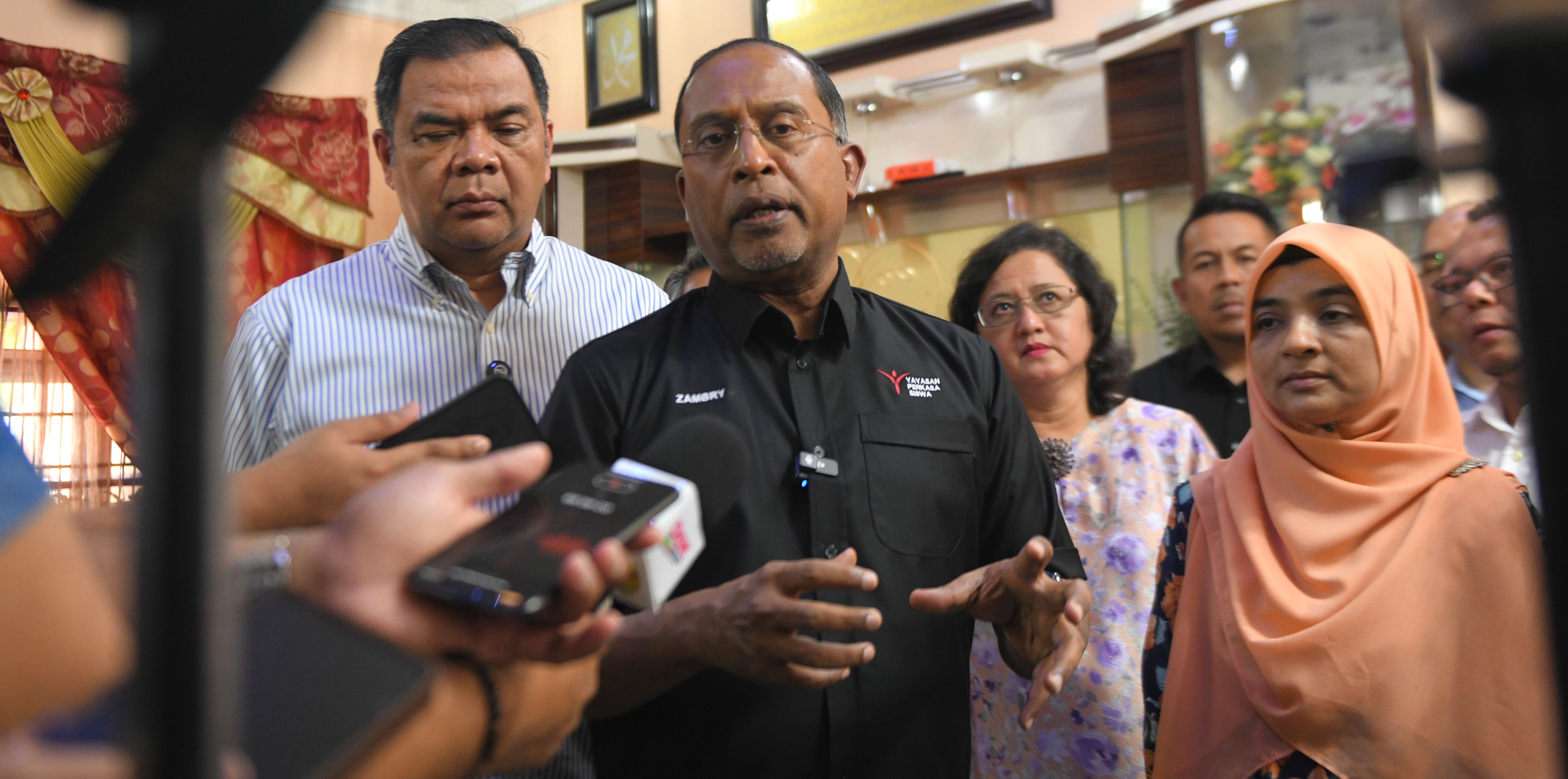 YB Menteri Ziarah Keluarga Allahyarham Syamsul Haris, Janji Sokongan Moral Dan Kerjasama Penuh Siasatan Kematian