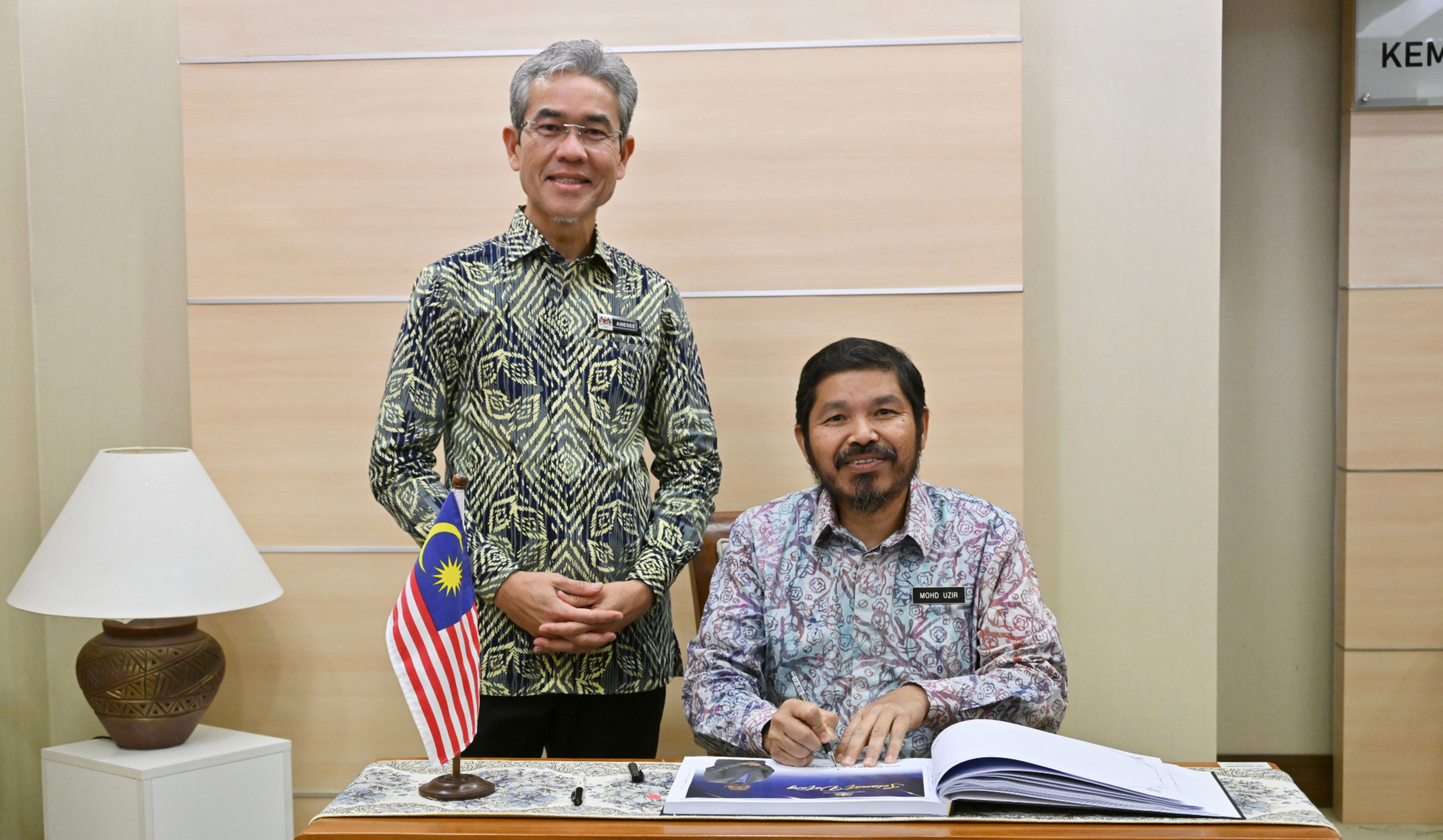 Kunjungan Hormat Ketua Perangkawan Malaysia Kepada Ketua Setiausaha KPT